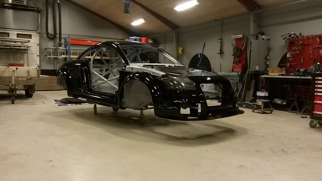 En af de nye biler i SuperCup i 2015 bliver Troels Trærups Audi TT. Lige nu er den knap klar, men Troels lover at have den klar til sæsonstart
(Foto: Trærup Performance Motorsport)